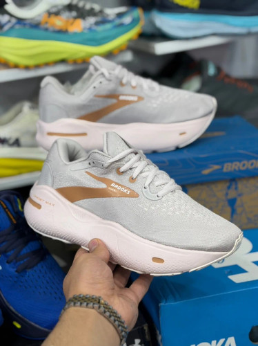 کتونی بروکس گاست مکس کیفیت مستر - سایز 36 تا 45 - Brooks Ghost Max