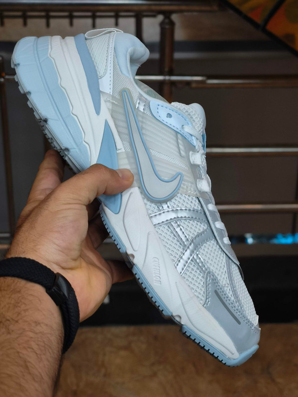 کتونی نایکی وی تو کی کیفیت مستر - سایز 37 تا 45 - Nike V2k Run