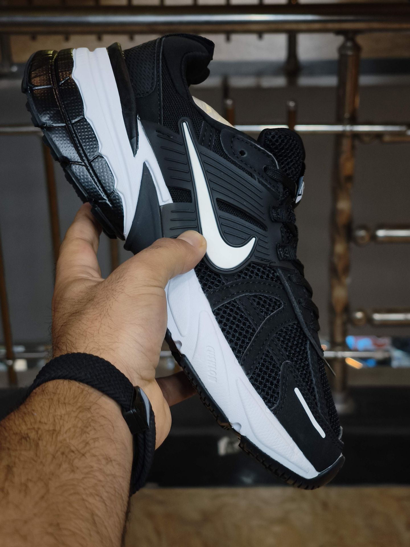 کتونی نایکی وی تو کی کیفیت مستر - سایز 37 تا 45 - Nike V2k Run