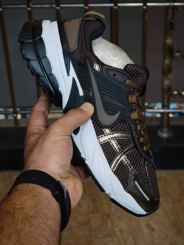 کتونی نایکی وی تو کی کیفیت مستر - سایز 37 تا 45 - Nike V2k Run
