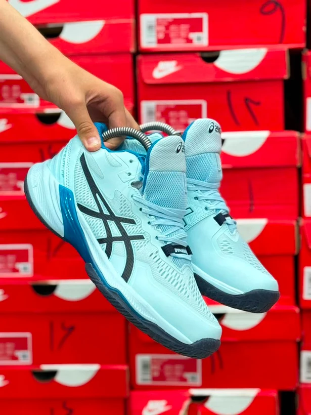 کتونی آسیکس مناسب والیبال، بدمینتون، تنیس، پدل کیفیت مستر - سایز 40 تا 45 - Asics Sky Elite