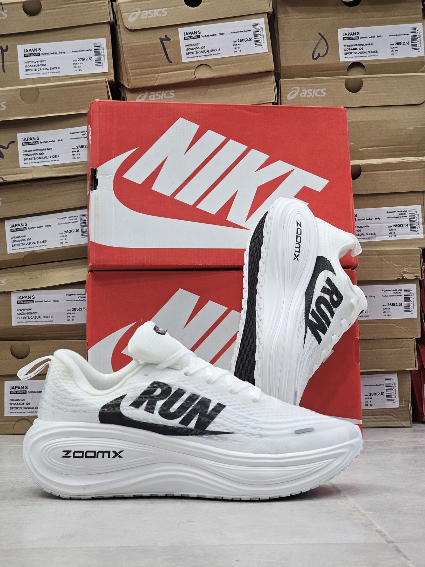 کتونی نایکی ایر زوم ومرو پلاس کیفیت مستر - سایز 38 تا 45 - Nike Air Zoom Vomero Plus