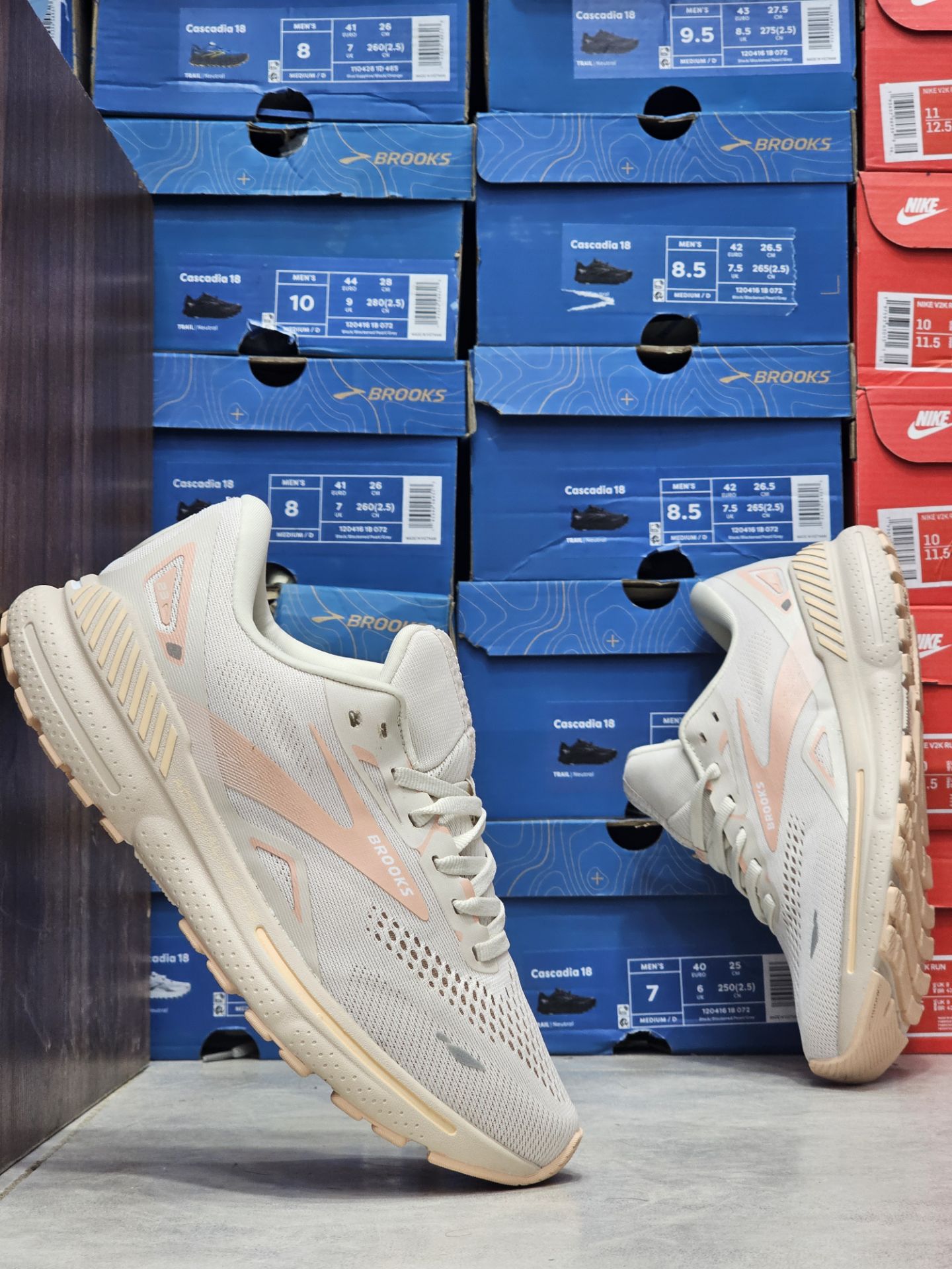 کتونی بروکس آدرنالین 23 کیفیت مستر - سایز 40 تا 45 - Brooks Adrenaline 23