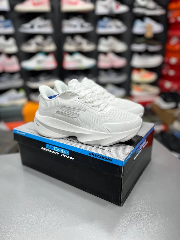 کتونی اسکیچرز هایپر برست کیفیت مستر - سایز 37 تا 40 - Skechers Hyper Burst