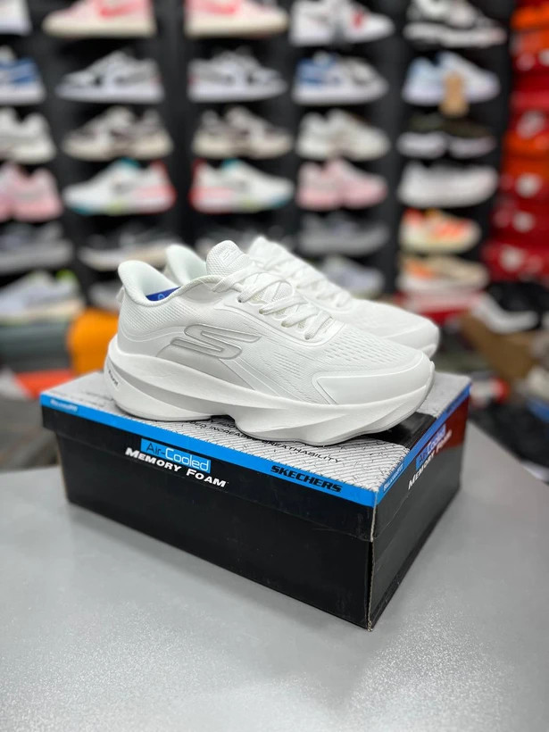 کتونی اسکیچرز هایپر برست کیفیت مستر - سایز 37 تا 40 - Skechers Hyper Burst