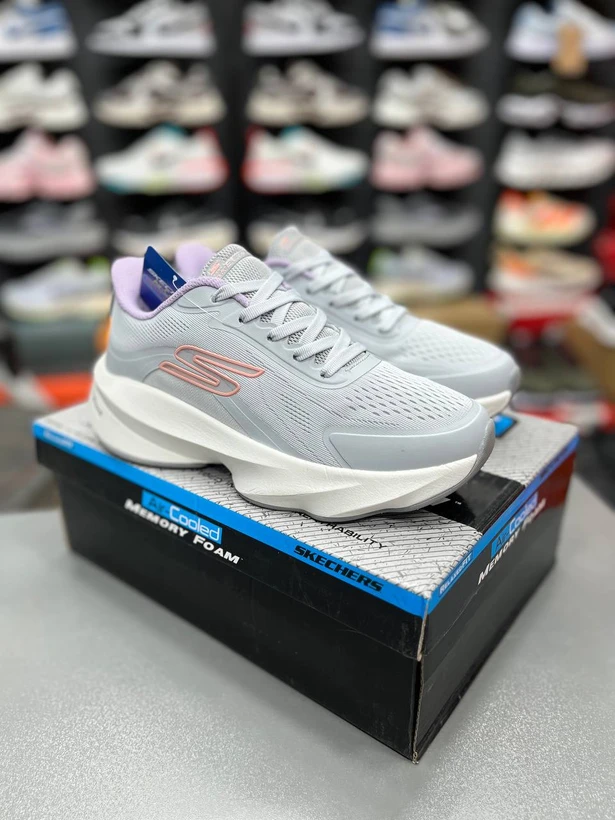 کتونی اسکیچرز هایپر برست کیفیت مستر - سایز 37 تا 40 - Skechers Hyper Burst