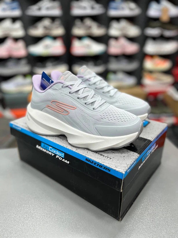 کتونی اسکیچرز هایپر برست کیفیت مستر - سایز 37 تا 40 - Skechers Hyper Burst