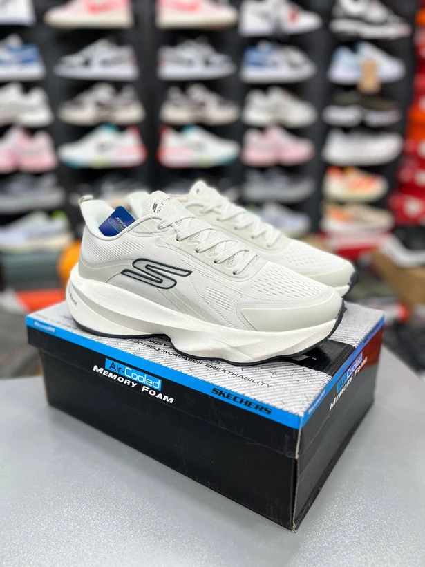 کتونی اسکیچرز هایپر برست کیفیت مستر - سایز 40 تا 45 - Skechers Hyper Burst