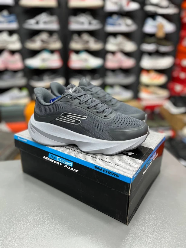 کتونی اسکیچرز هایپر برست کیفیت مستر - سایز 40 تا 45 - Skechers Hyper Burst