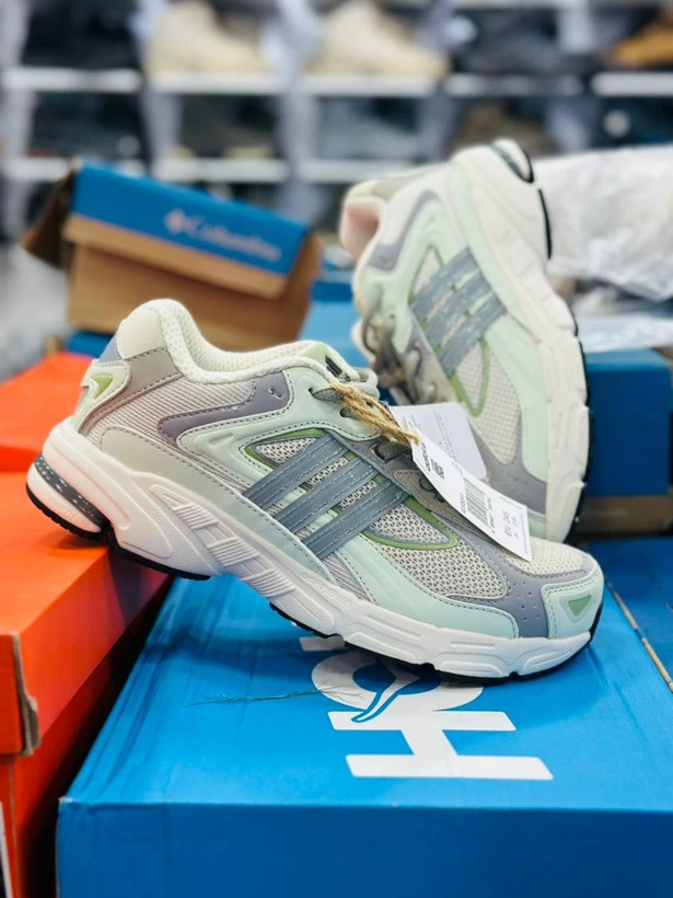کتونی آدیداس ریسپانس CL کیفیت مستر - سایز 40 تا 45 - Adidas Response CL