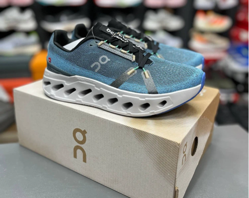 کتونی آن رانینگ کیوسی کلادسورفر 2 کیفیت مستر - سایز 40 تا 45 - On Running Cloudsurfer 2