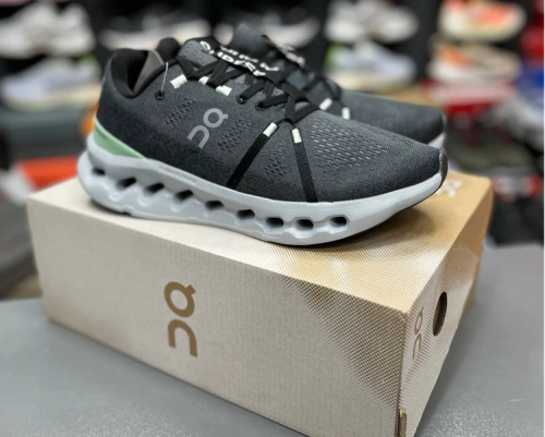کتونی آن رانینگ کیوسی کلادسورفر 2 کیفیت مستر - سایز 40 تا 45 - On Running Cloudsurfer 2