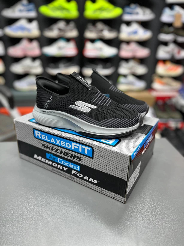 کتونی اسکیچرز مکس کوشن بدون بند کیفیت مستر - سایز 40 تا 45 - Skechers Max Cushioning