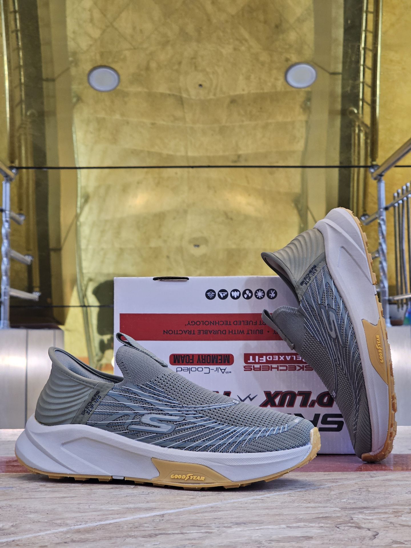 کتونی اسکیچرز بدون بند کیفیت مستر - سایز 40 تا 45 - Skechers Slip-ins