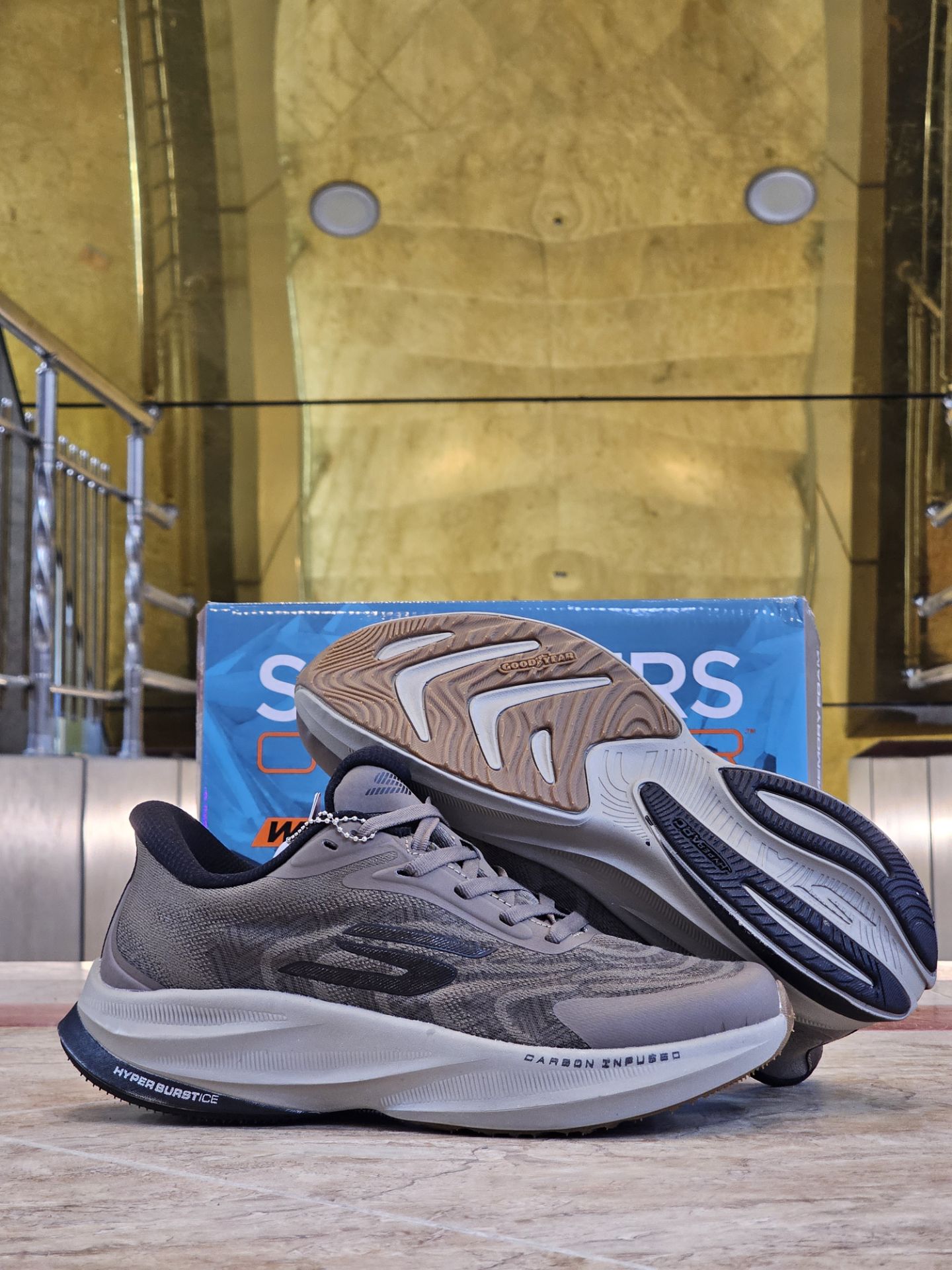 کتونی اسکیچرز گو ران کربن کیفیت مستر - سایز 40 تا 45 - Skechers Gorun