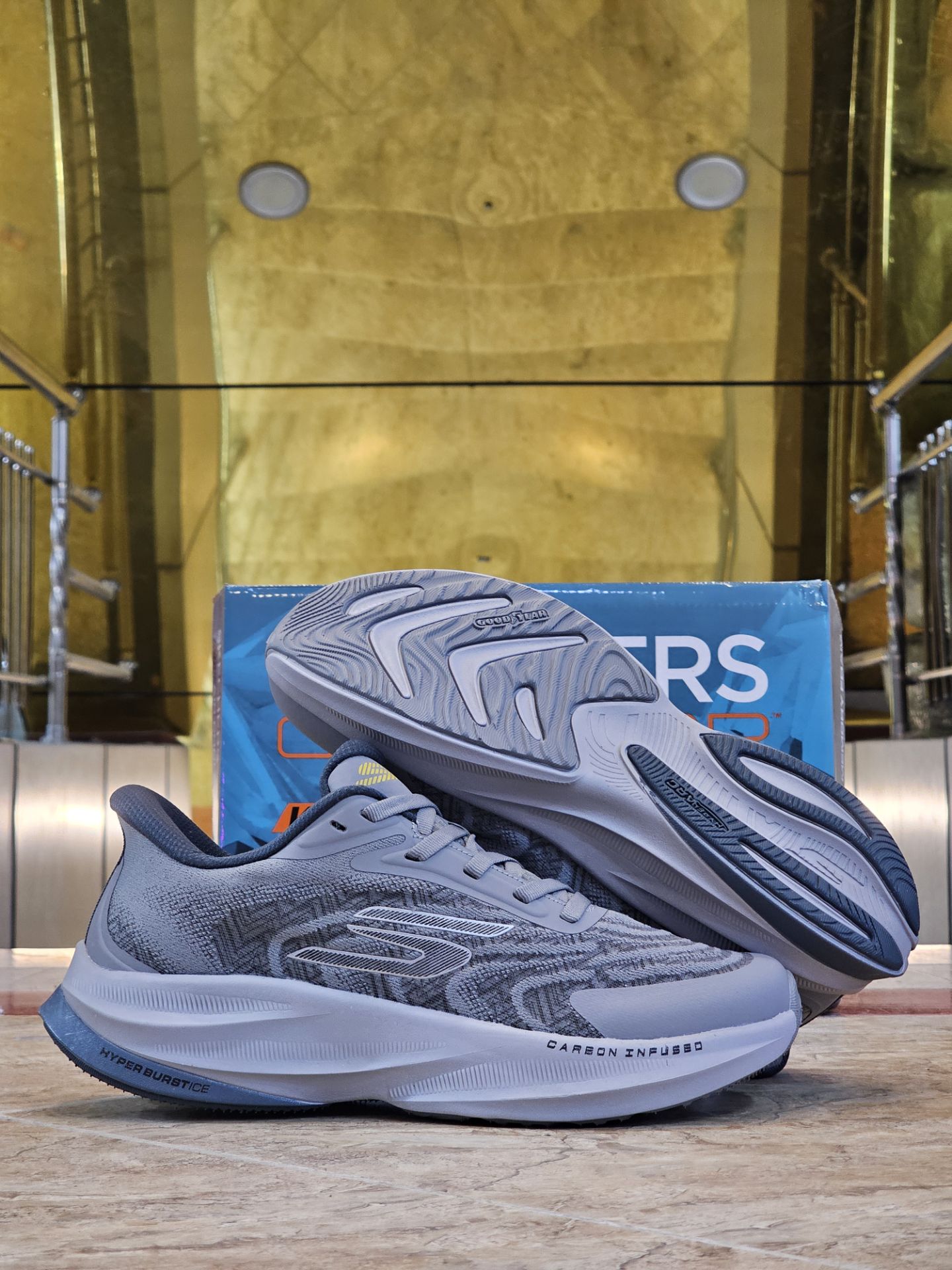کتونی اسکیچرز گو ران کربن کیفیت مستر - سایز 40 تا 45 - Skechers Gorun