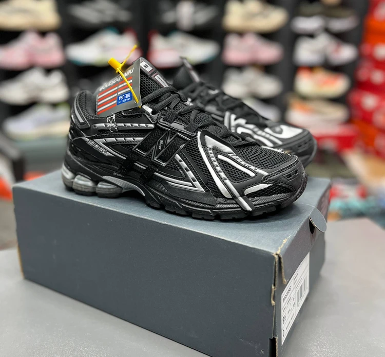 کتونی نیوبالانس 1906 وارداتی - سایز 40 تا 45 - New Balance 1906