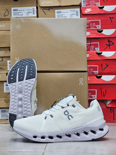 کتونی آن رانینگ کیوسی کلادسورفر کیفیت مستر - سایز 40 تا 45 - On Running Cloudsurfer