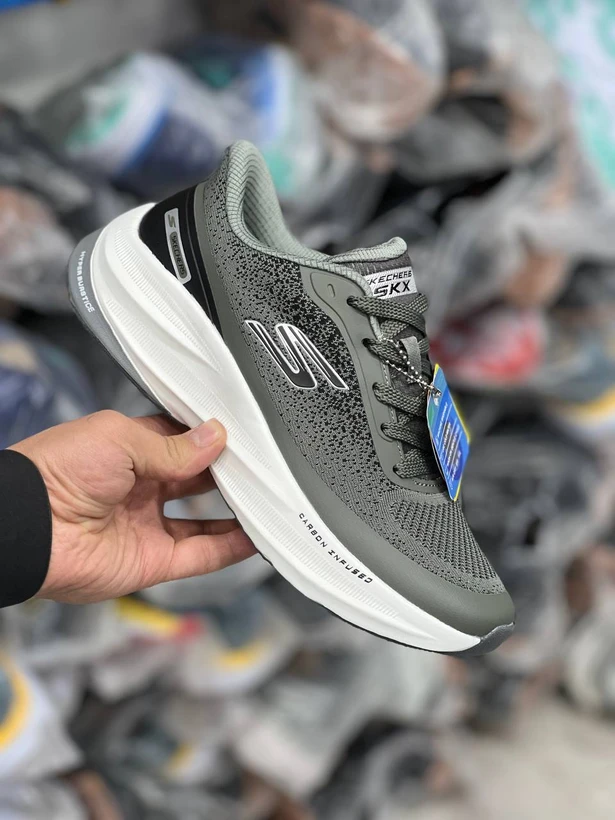 کتونی اسکیچرز هایپر برست کربن کیفیت مستر - سایز 40 تا 45 - Skechers Hyper Burst