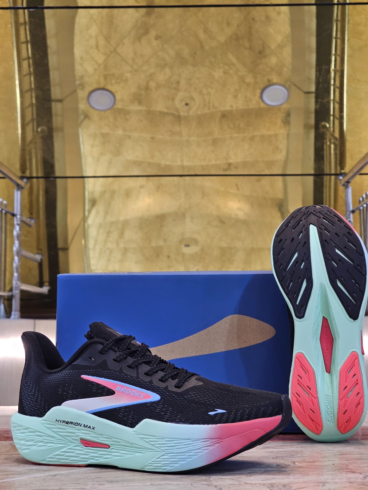 کتونی بروکس هایپریون مکس کیفیت مستر - سایز 40 تا 45 - Brooks Hyperion Max