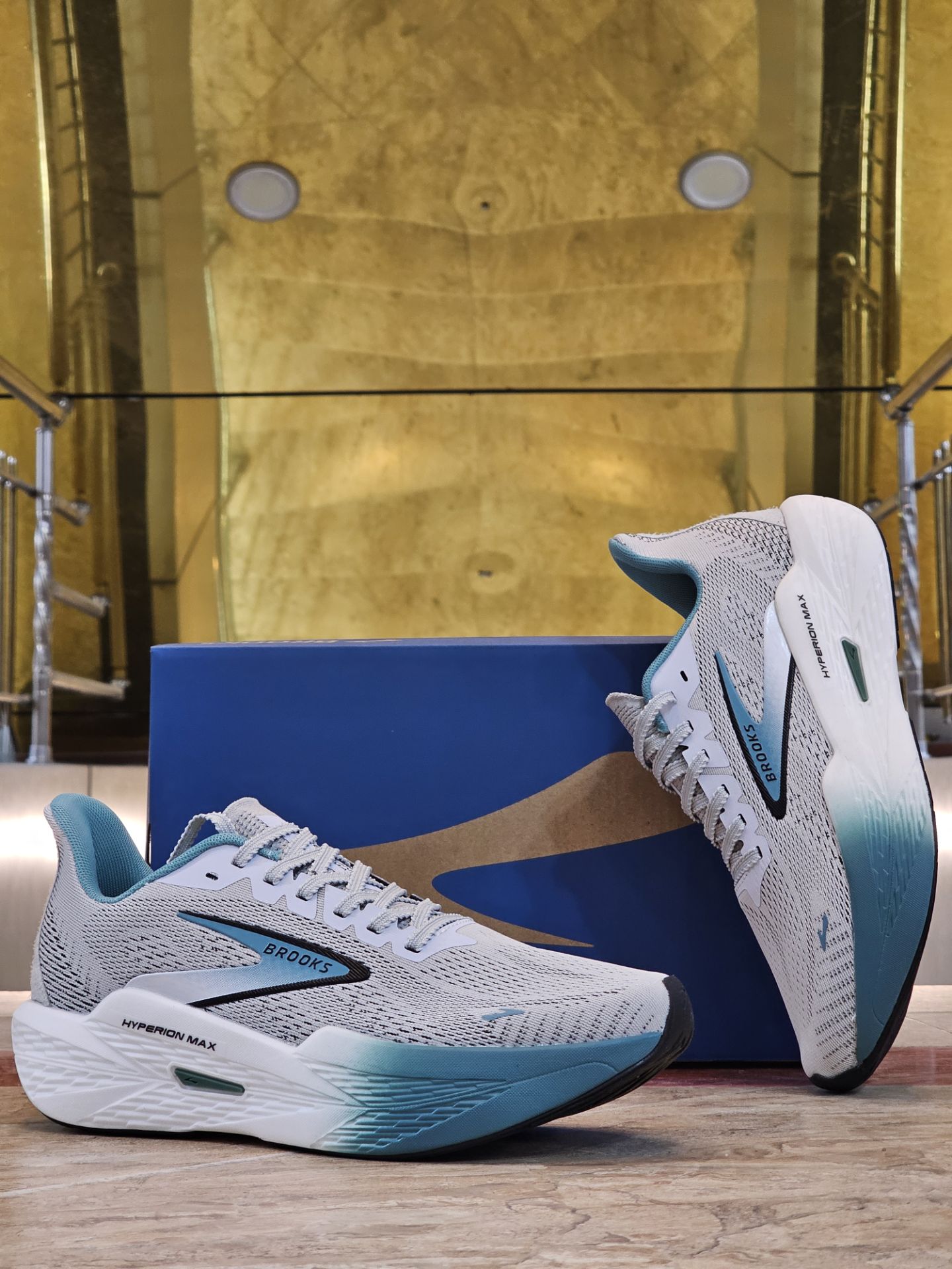کتونی بروکس هایپریون مکس کیفیت مستر - سایز 40 تا 45 - Brooks Hyperion Max