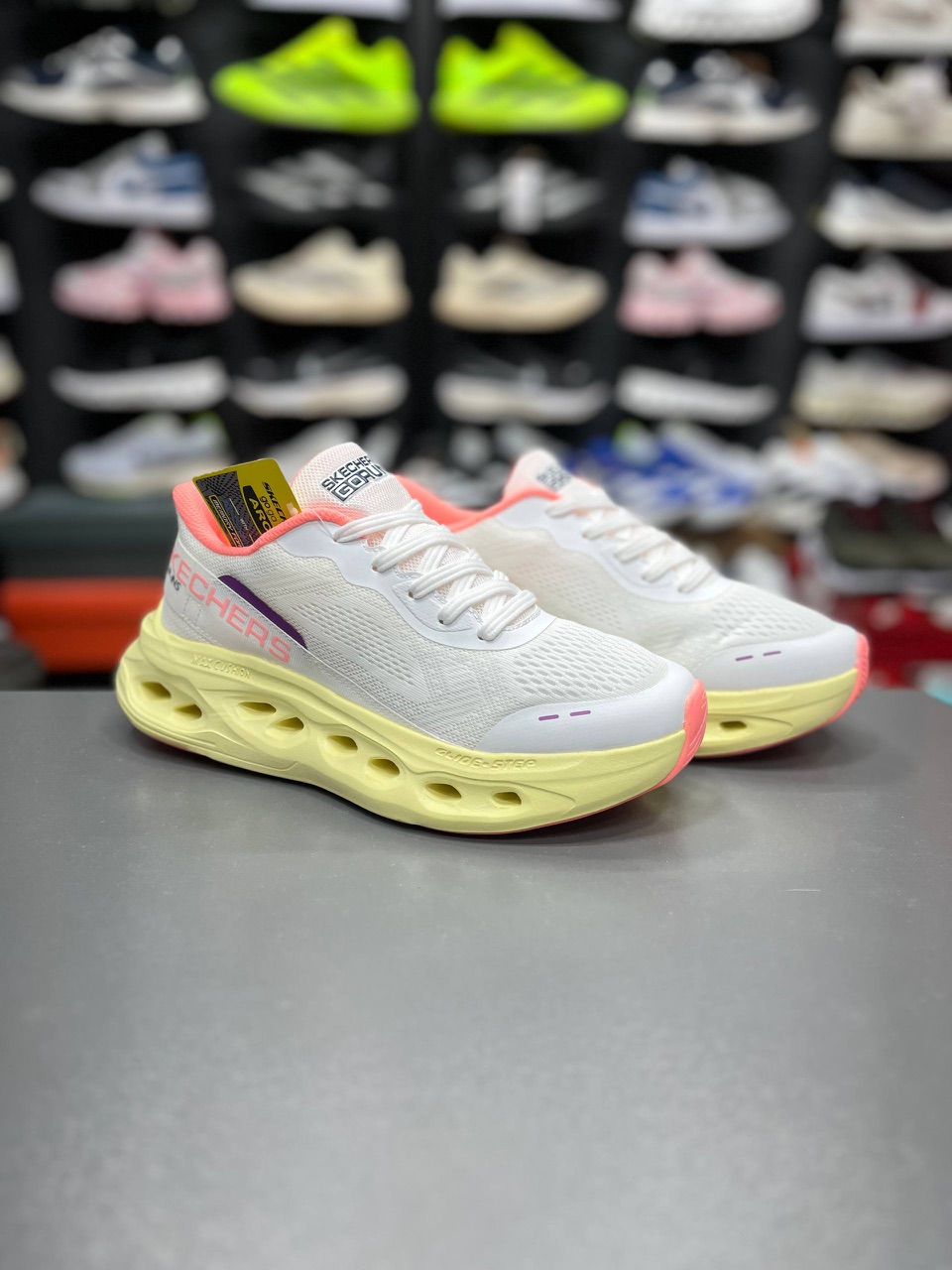 کتونی اسکیچرز گو ران کیفیت مستر - سایز 37 تا 40 - Skechers Go Run
