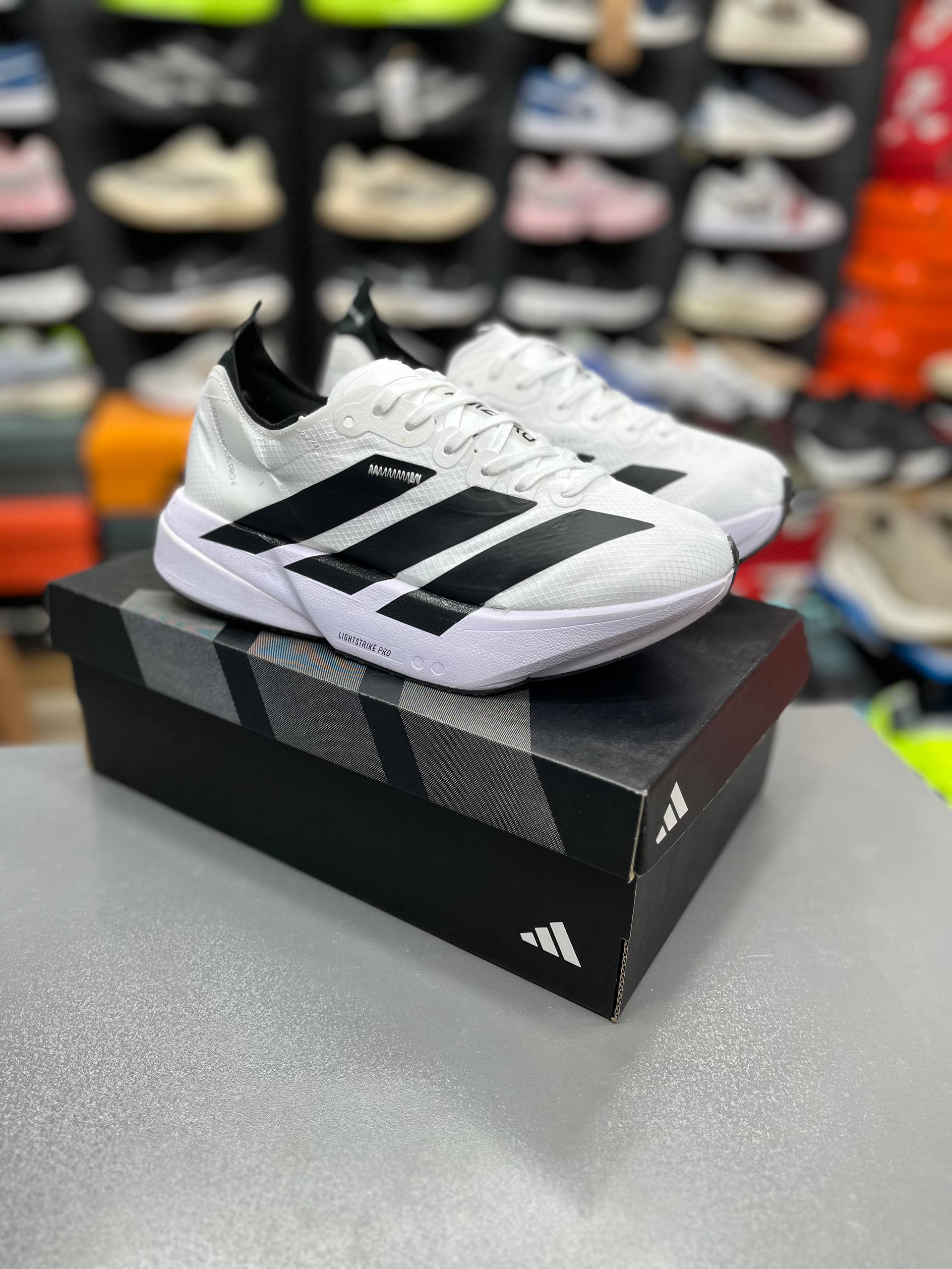 کتونی آدیداس آدی‌زیرو آدیوس پرو ۴ کیفیت مستر - سایز 40 تا 45 - Adidas Adizero Adios Pro 4