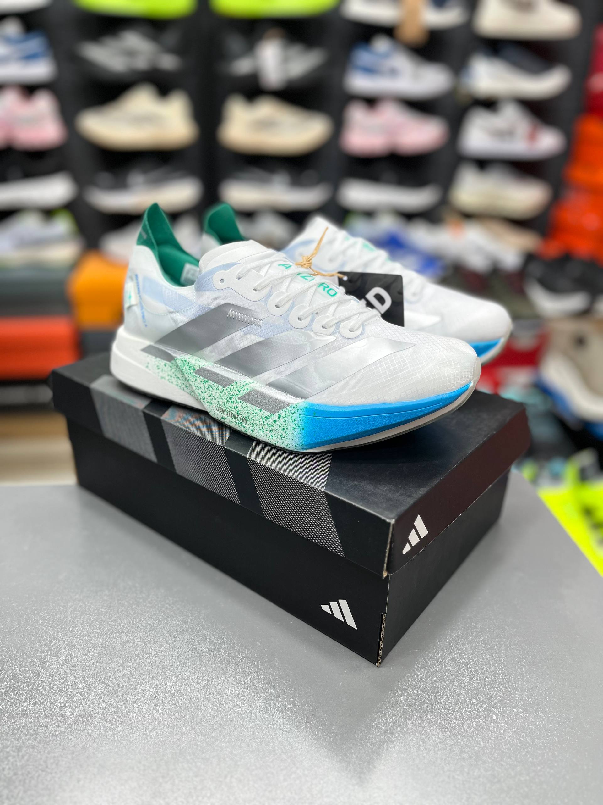 کتونی آدیداس آدی‌زیرو آدیوس پرو ۴ کیفیت مستر - سایز 40 تا 45 - Adidas Adizero Adios Pro 4