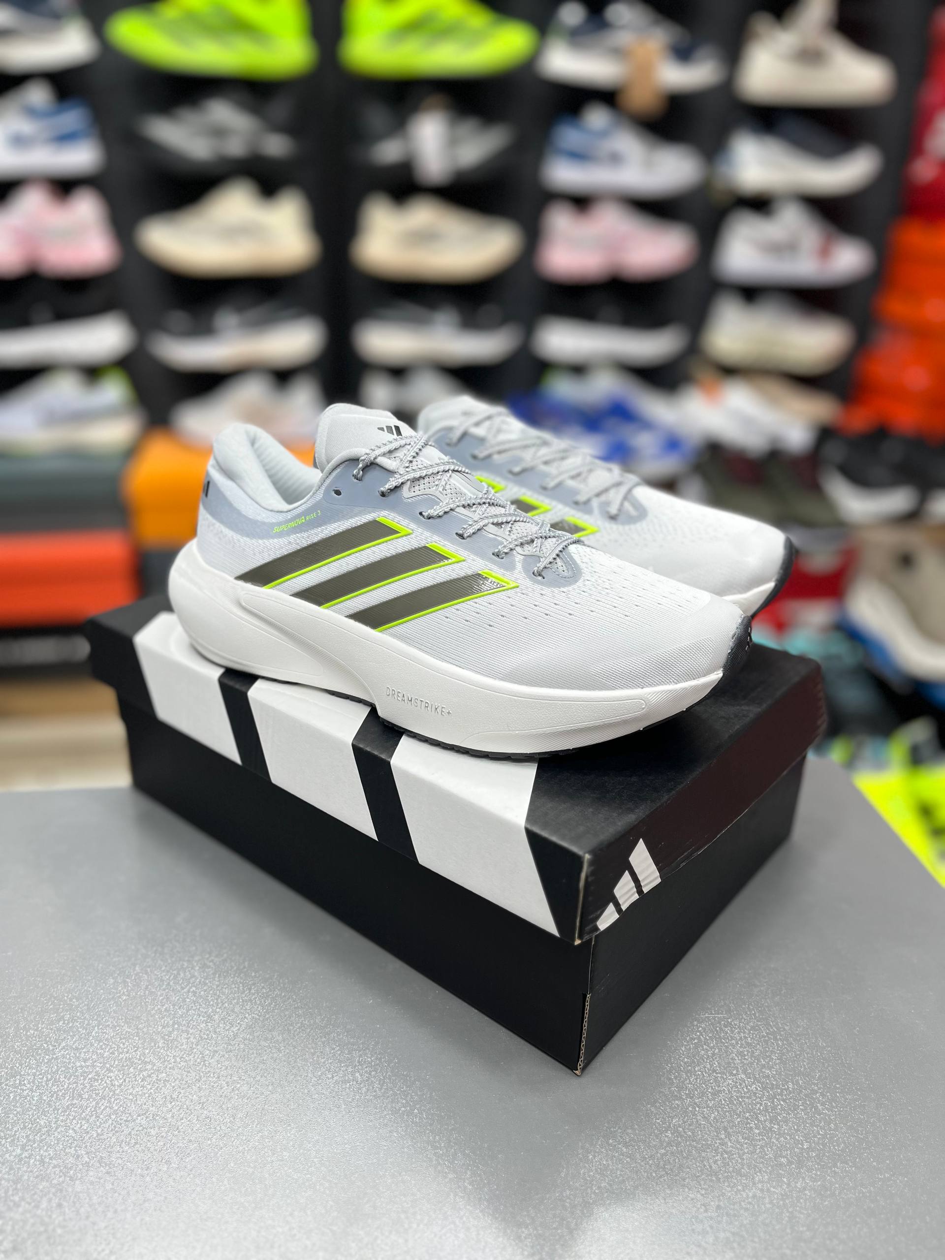 کتونی آدیداس سوپرنوا رایز 3 کیفیت مستر - سایز 40 تا 45 - Adidas Supernova Rise 3