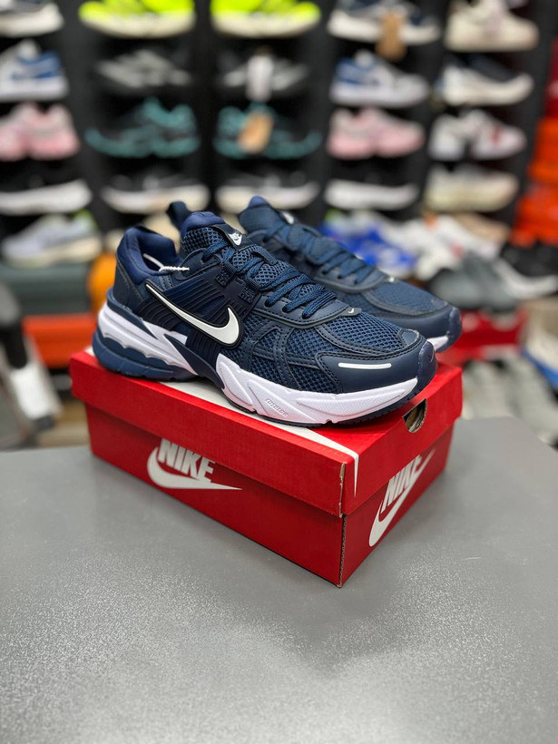 کتونی نایکی وی تو کی کیفیت مستر - سایز 37 تا 45 - Nike V2k Run